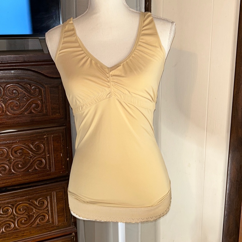 Bellybra size Medium.